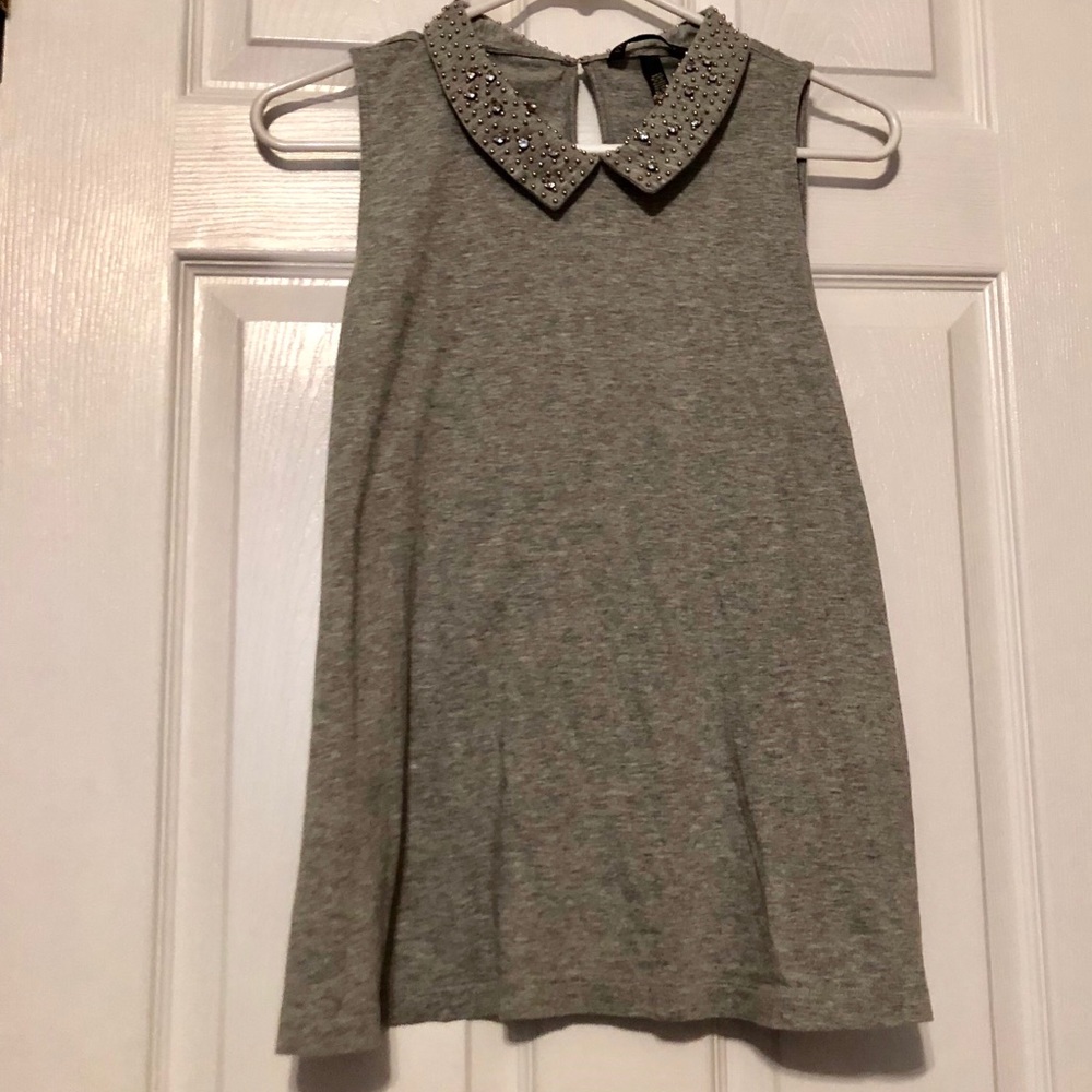 Victoria’s Secret gray sleeveless jeweled tank XL